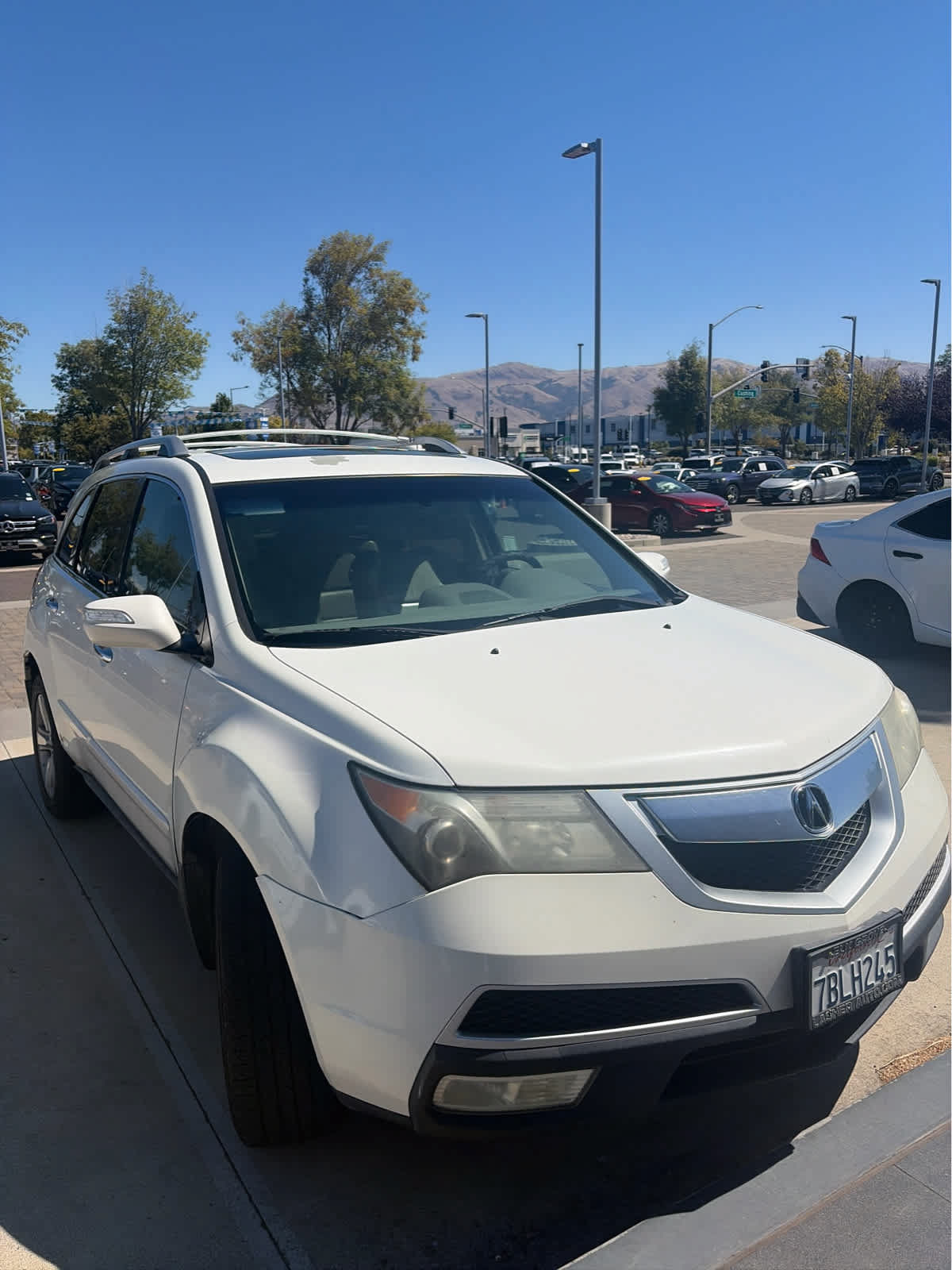 Used 2011 Acura MDX w/ Technology Package AWD/4WD image 2