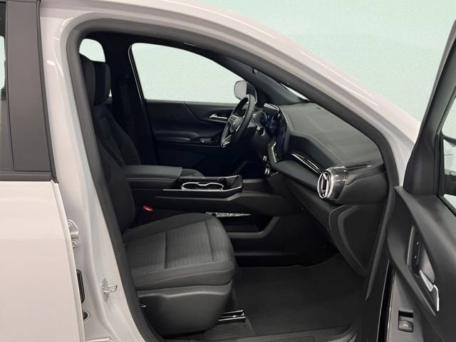Certified 2025 Chevrolet Equinox LT FWD image 9