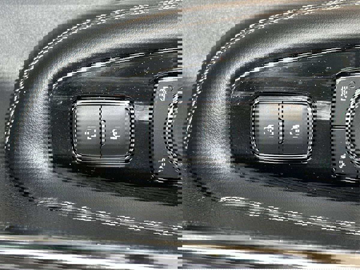 Used 2020 Lincoln Corsair FWD w/ Premium Package image 39