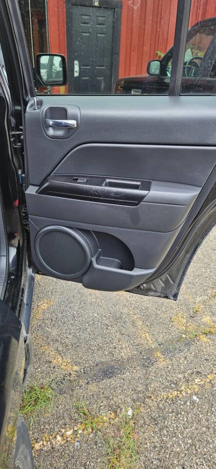 Used 2014 Jeep Patriot Sport w/ Power Value Group image 12