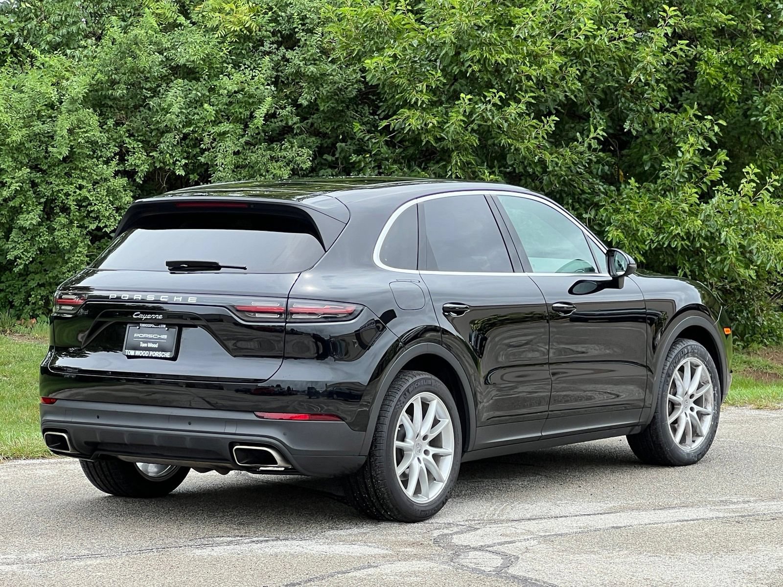 Certified 2023 Porsche Cayenne AWD/4WD image 9