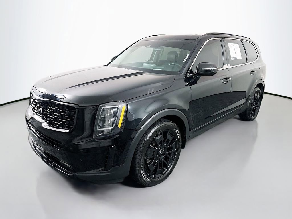 Used 2022 Kia Telluride SX w/ SX Prestige Package image 3