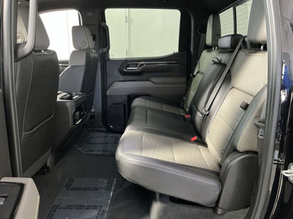 Used 2024 Chevrolet Silverado 1500 ZR2 image 30