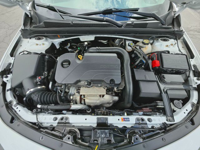 Used 2021 Chevrolet Malibu LT FWD image 11