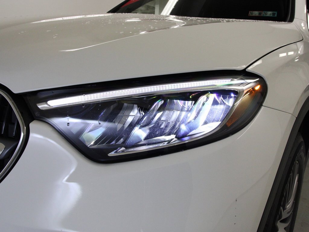 Certified 2025 Mercedes-Benz GLC 300 GLC 300 image 9