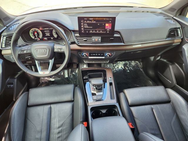 Used 2025 Audi Q5 e Premium Plus image 24