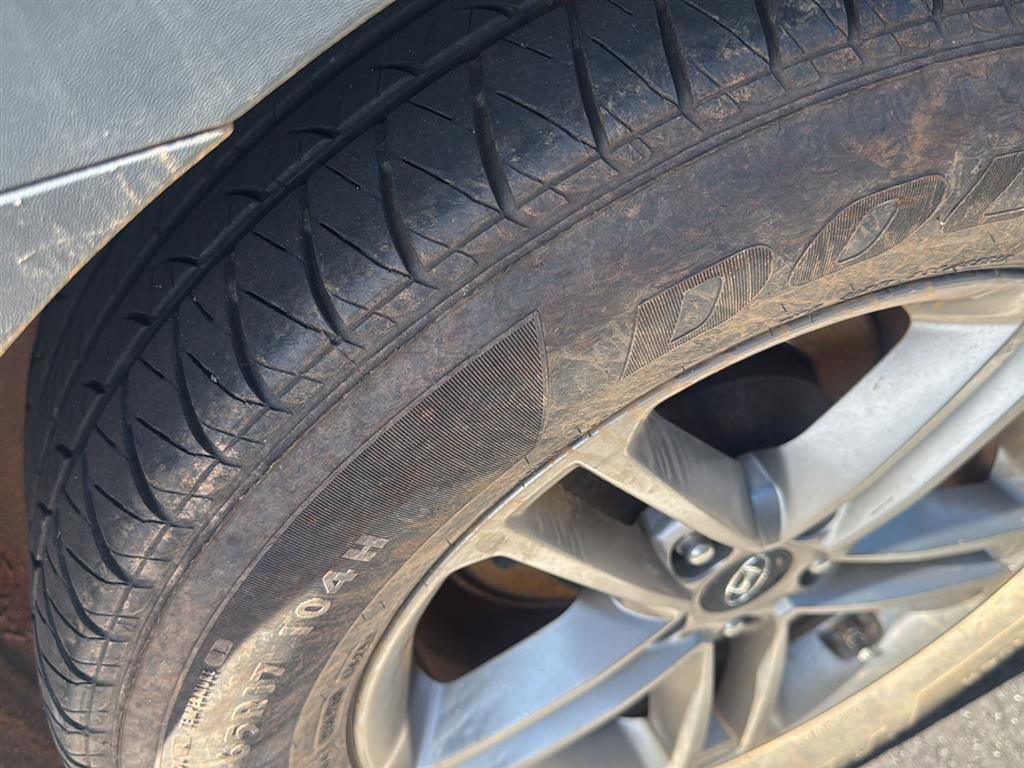 Used 2018 Hyundai Santa Fe Sport AWD/4WD image 8