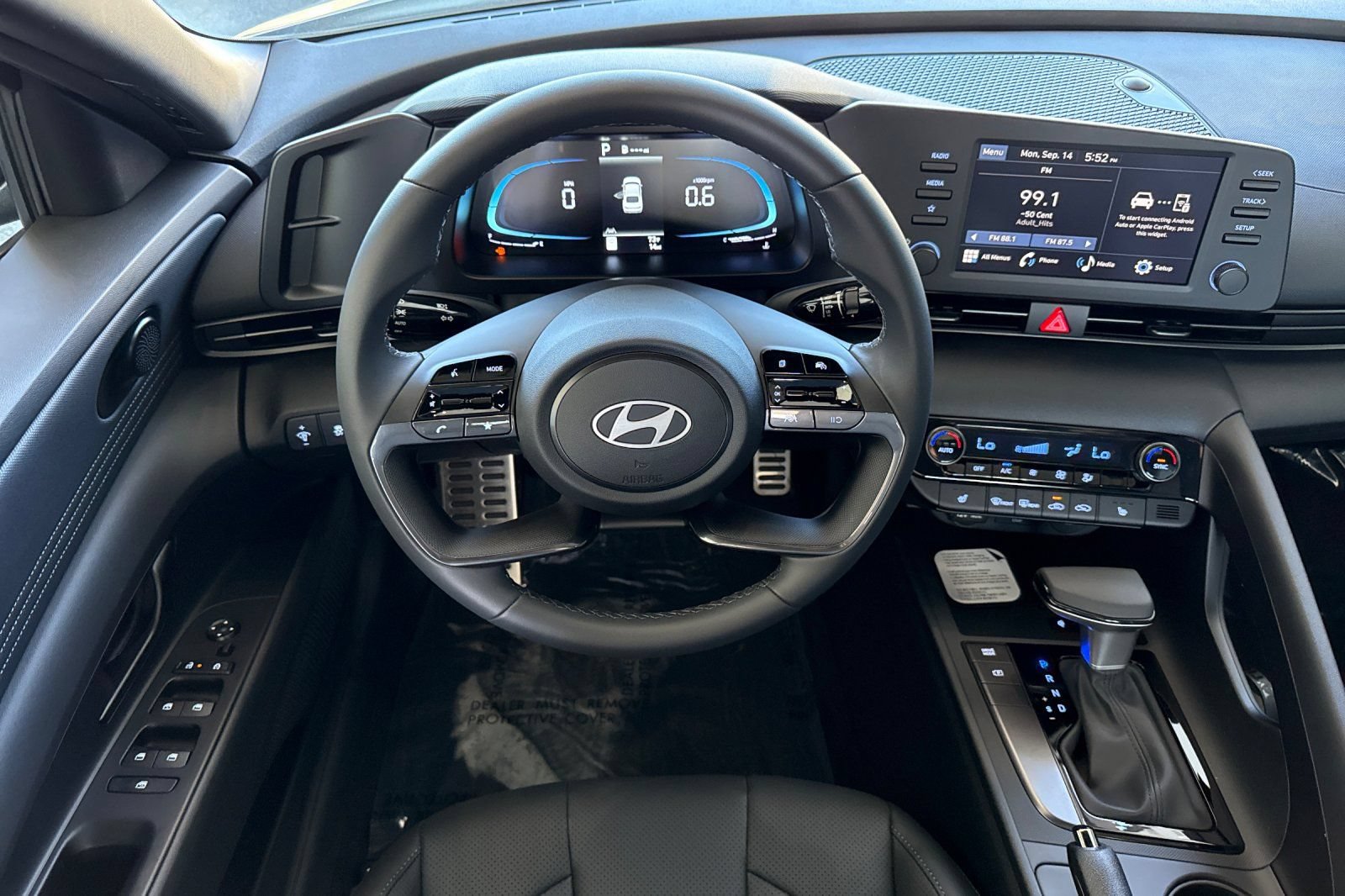 New 2026 Hyundai Elantra SEL Sport FWD image 13