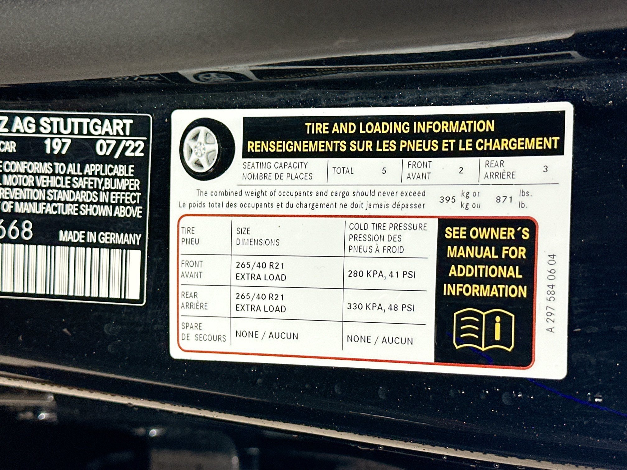 Certified 2023 Mercedes-Benz EQS 580 4MATIC Sedan w/ Exclusive Trim Package image 39