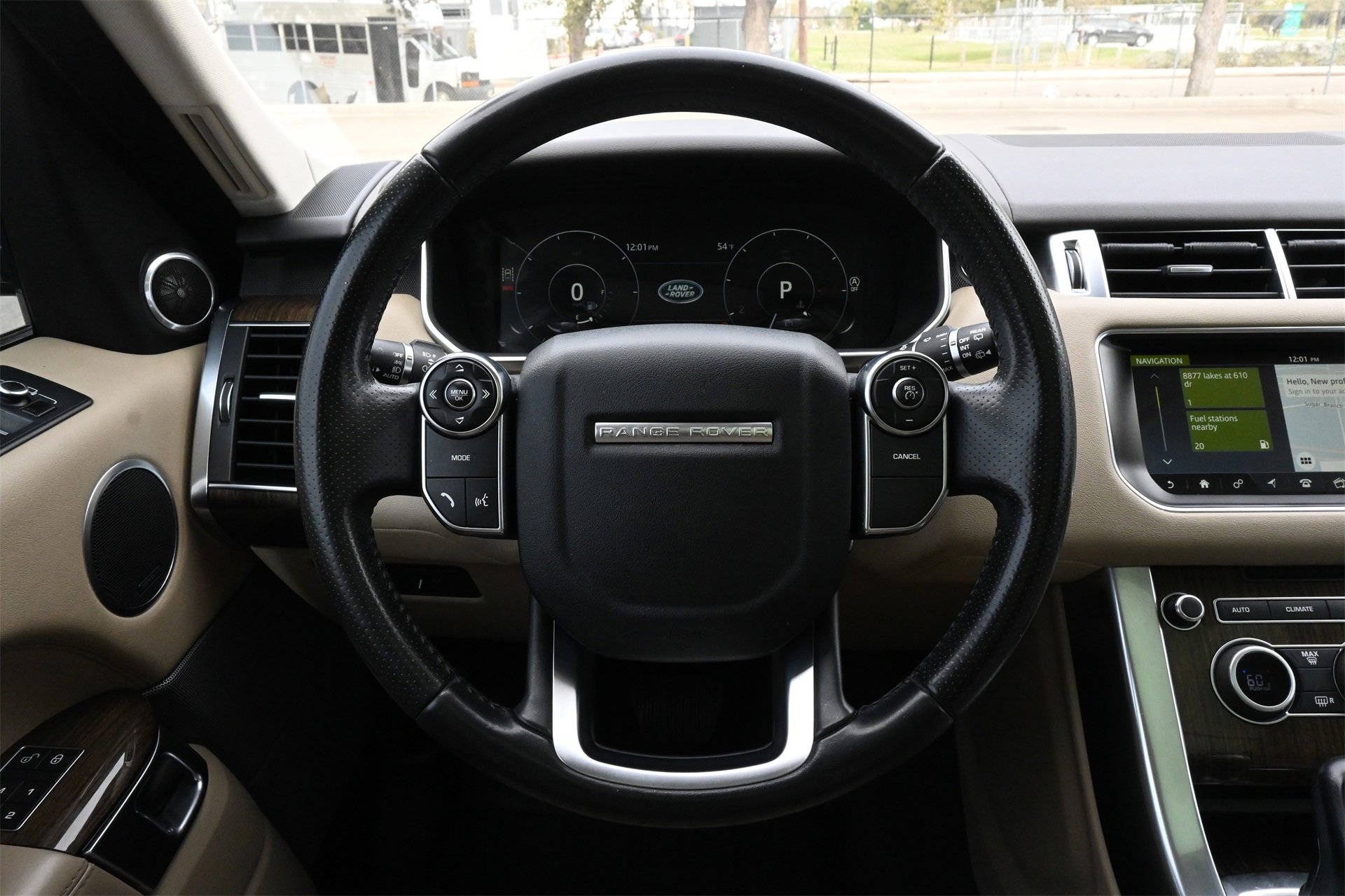 Used 2017 Land Rover Range Rover Sport HSE image 10