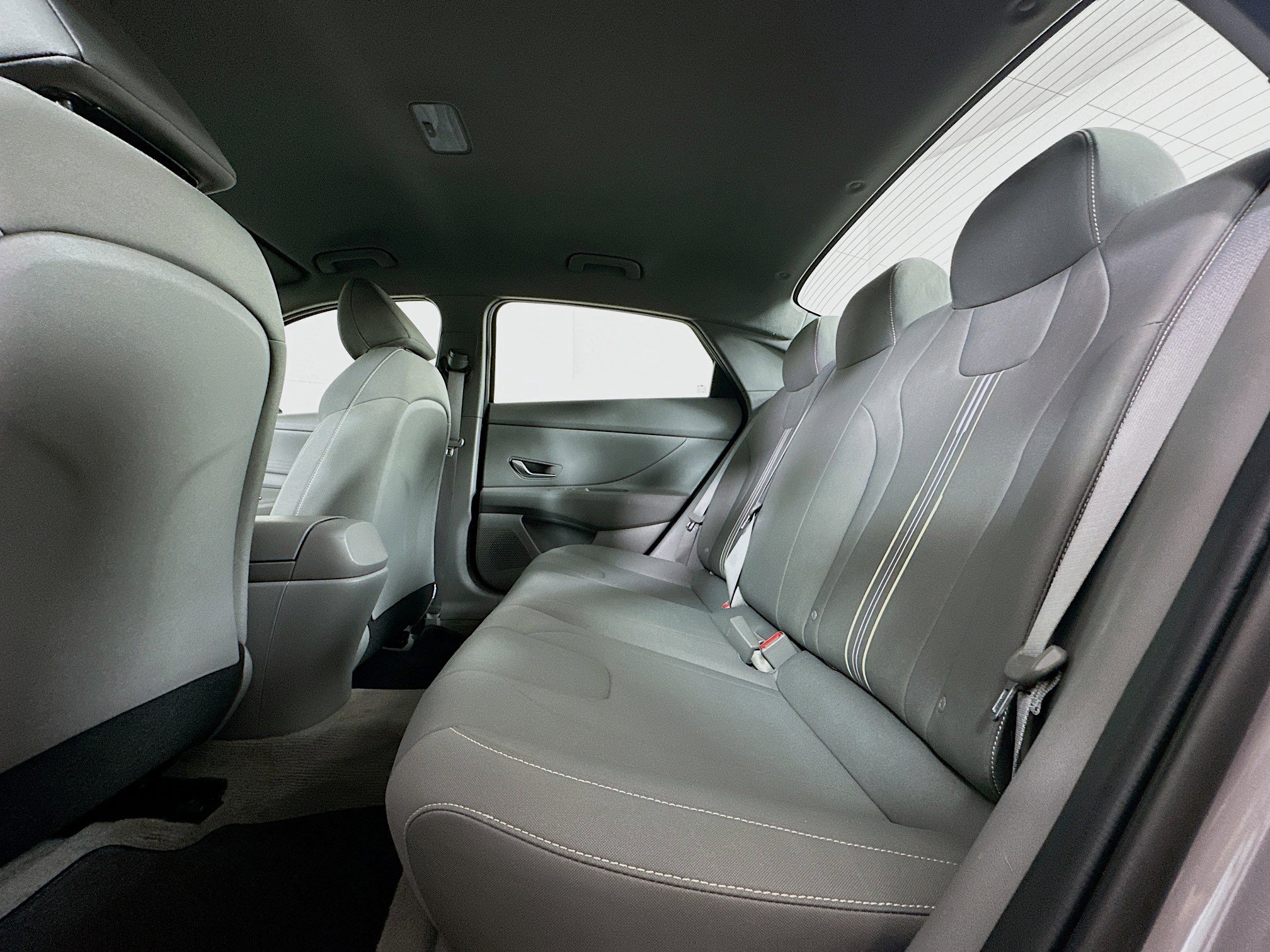 Used 2021 Hyundai Elantra SEL image 26