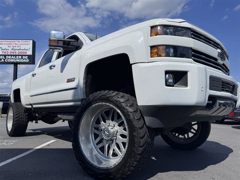 Used 2019 Chevrolet Silverado 2500 LTZ w/ Duramax Plus Package AWD/4WD image 10
