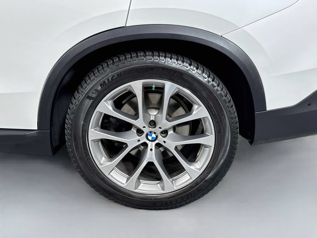 Used 2022 BMW X5 xDrive40i AWD/4WD image 11
