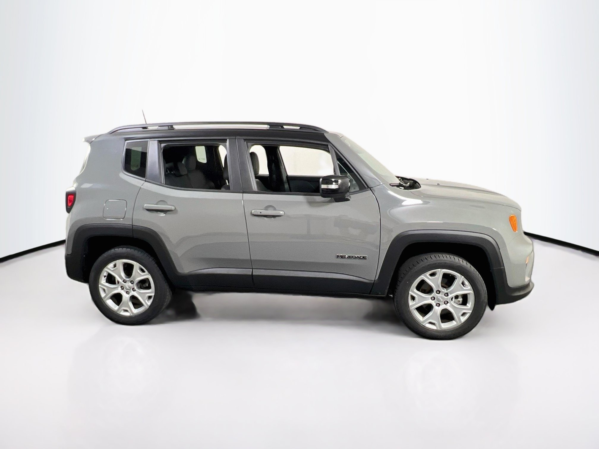 Used 2022 Jeep Renegade Limited AWD/4WD image 4