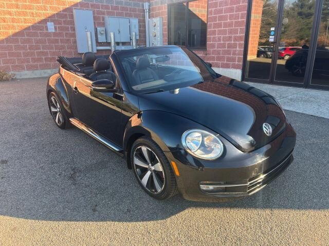 Used 2013 Volkswagen Beetle 2.0T FWD image 15