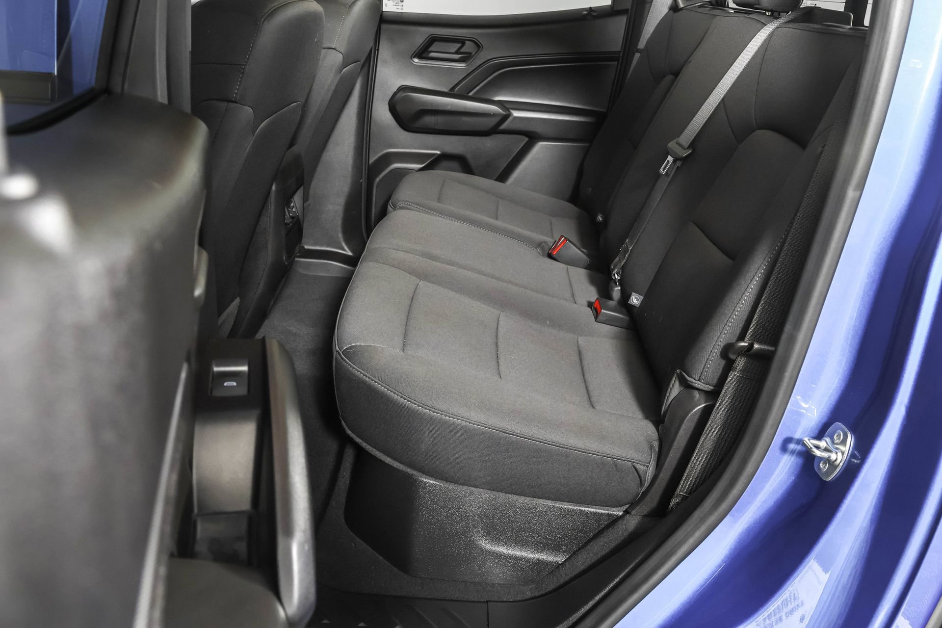 Used 2024 Chevrolet Colorado Trail Boss w/ Technology Package image 34