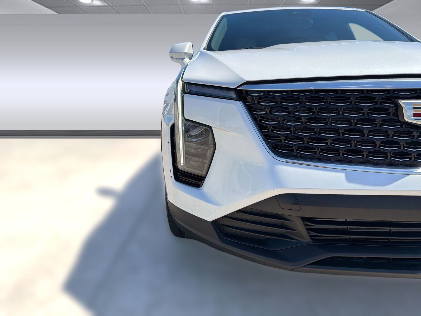 Used 2024 Cadillac XT4 Luxury w/ LPO, Floor Liner Package image 22