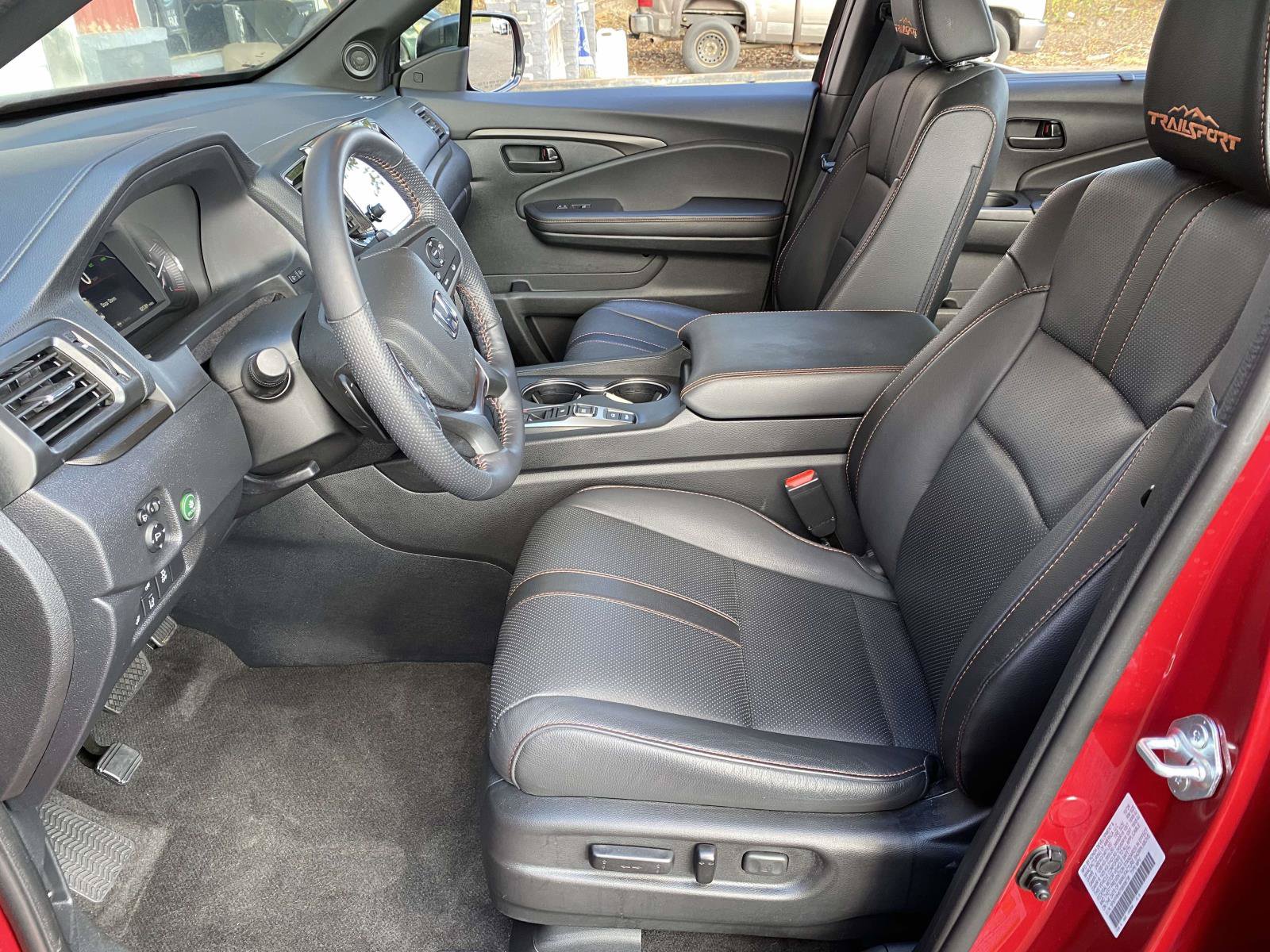 Used 2025 Honda Passport TrailSport image 12