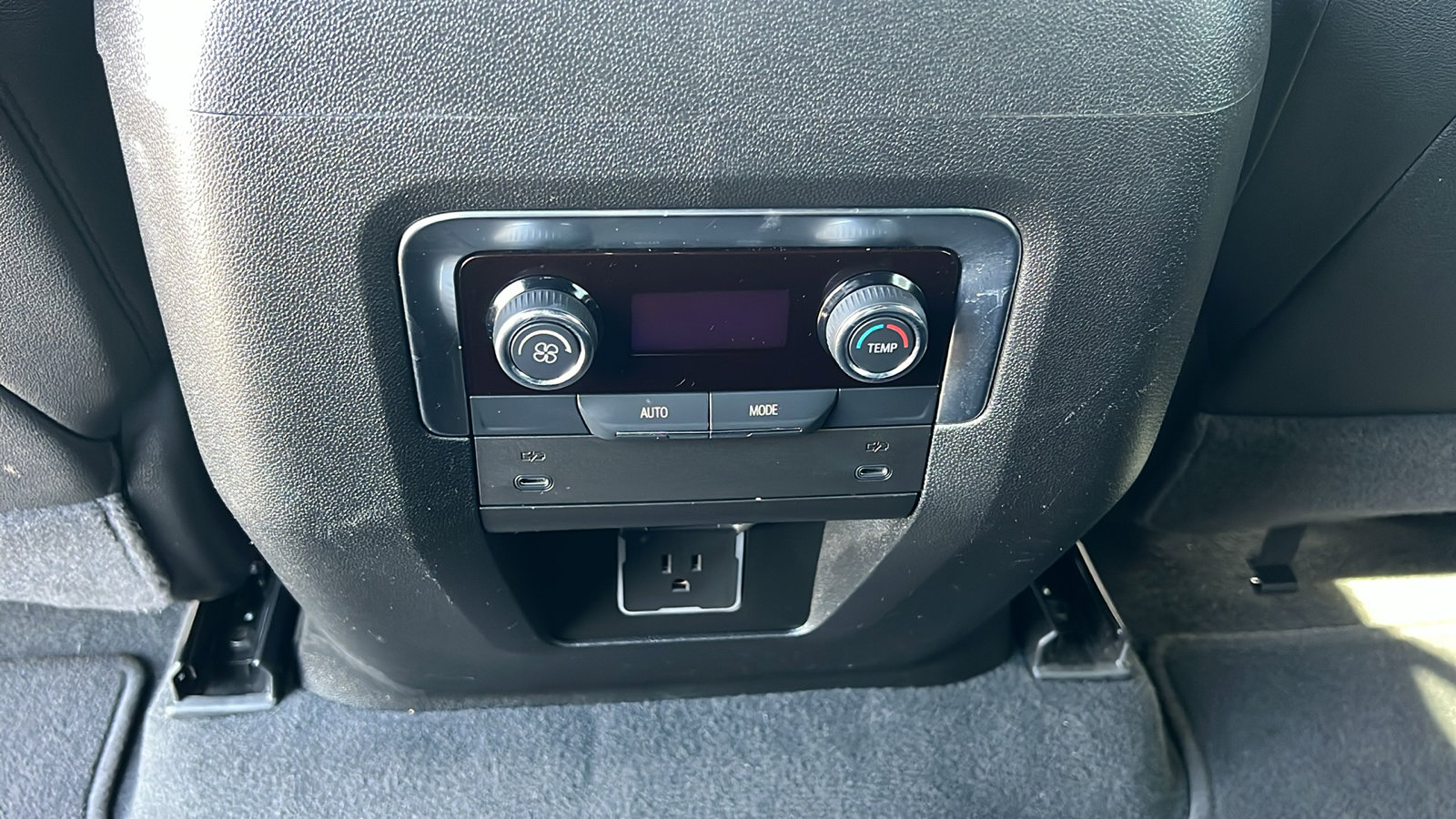 Certified 2025 Chevrolet Tahoe Z71 AWD/4WD image 16