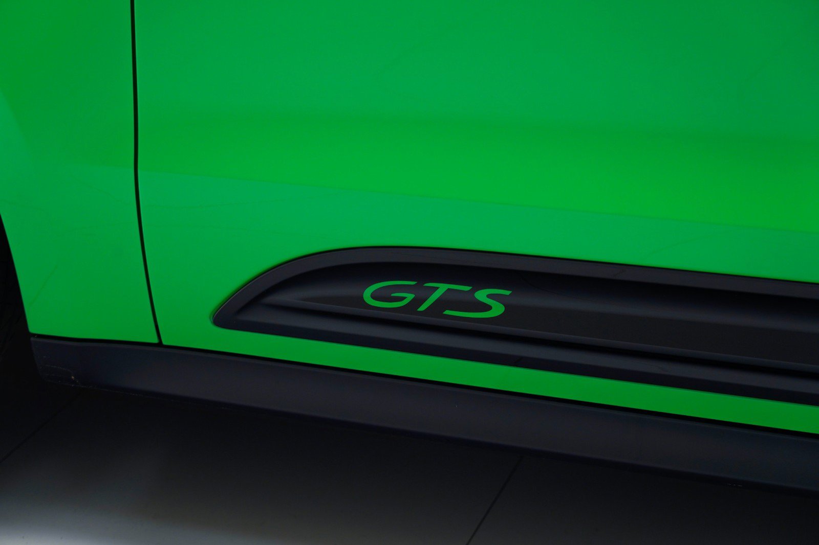 New 2026 Porsche Macan GTS image 13