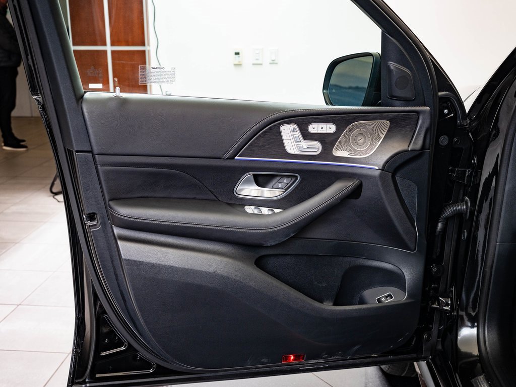 Certified 2025 Mercedes-Benz GLS 450 4MATIC image 25