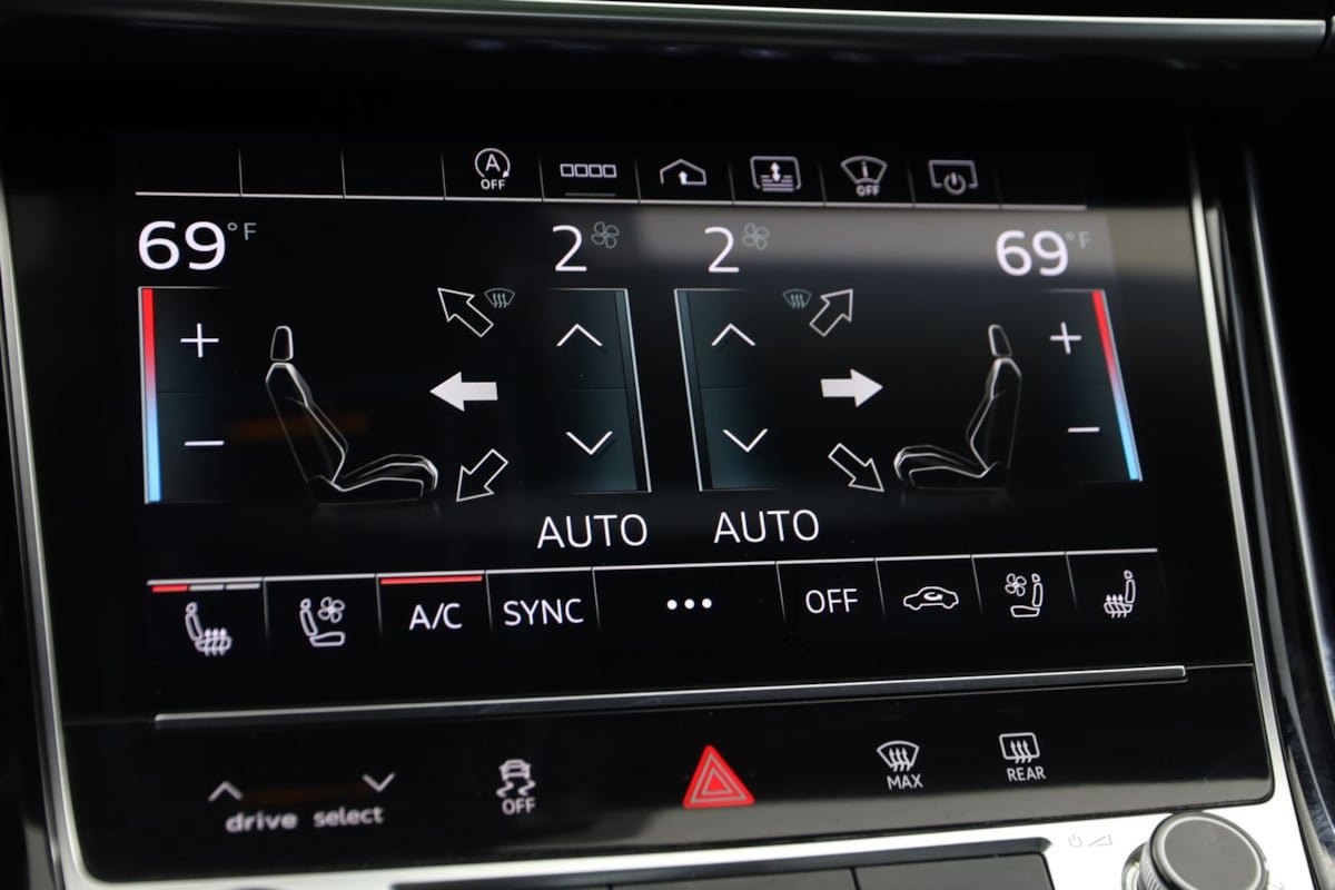 Used 2021 Audi A8 L 4.0T w/ Executive Plus Package AWD/4WD image 39