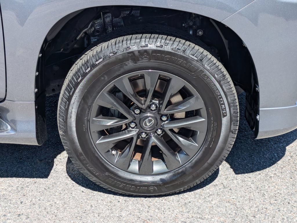 Used 2020 Lexus GX 460 Premium w/ Premium Package AWD/4WD image 11