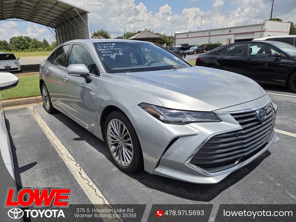 Used 2021 Toyota Avalon Limited w/ Advanced Safety Package FWD image 1