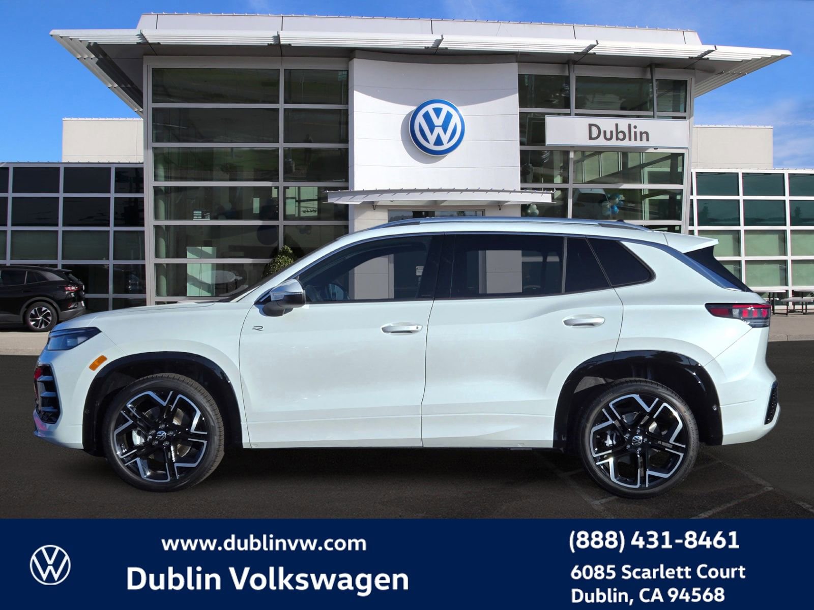 New 2026 Volkswagen Tiguan SEL R-Line image 7