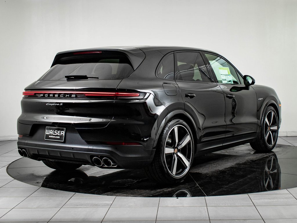 New 2026 Porsche Cayenne S image 8