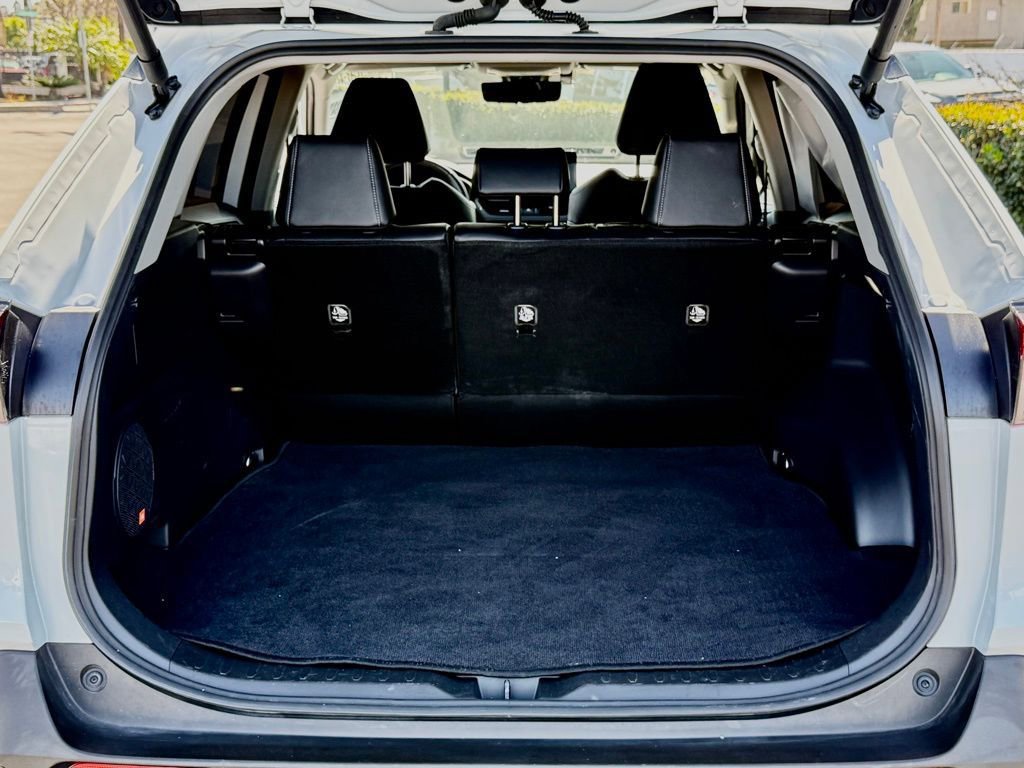 Used 2024 Toyota RAV4 Limited w/ Advanced Technology Package FWD image 16
