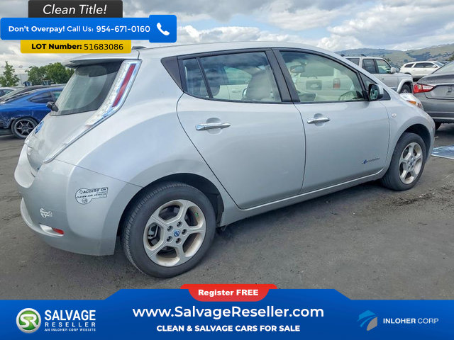 Used 2011 Nissan Leaf SL FWD image 4