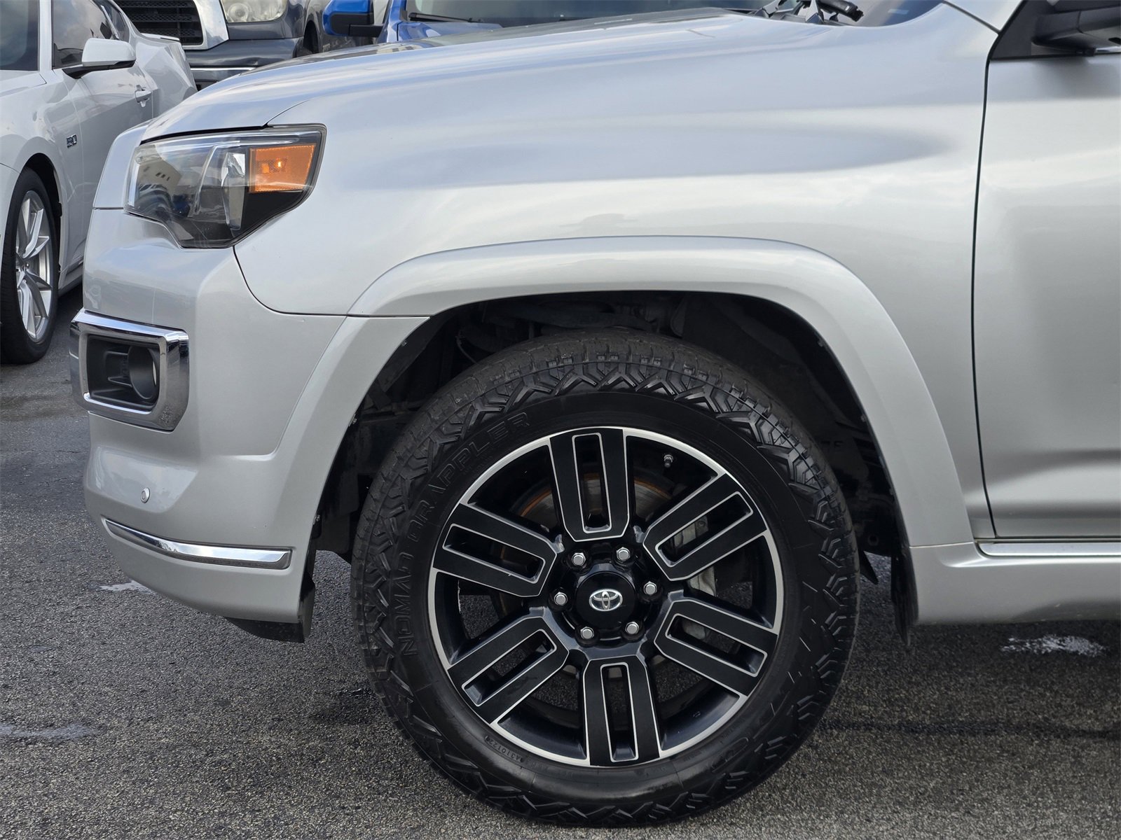 Used 2014 Toyota 4Runner Limited image 8