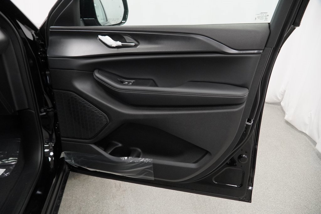 New 2025 Jeep Grand Cherokee Laredo image 33