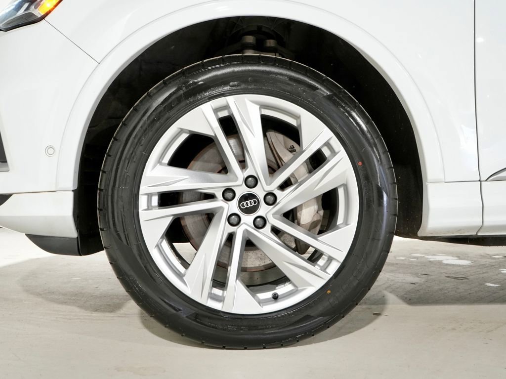 Used 2021 Audi Q7 3.0T Premium w/ Convenience Package image 35