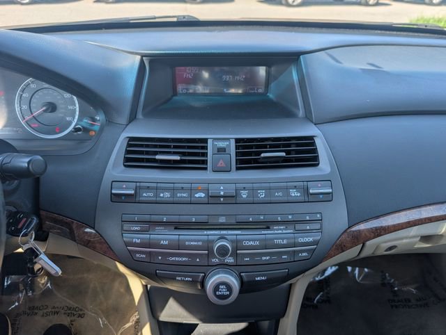 Used 2011 Honda Accord EX-L image 11