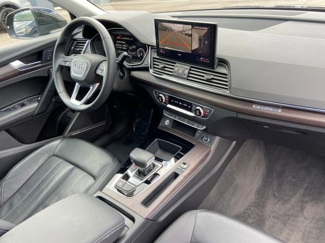 Used 2021 Audi Q5 e Premium Plus w/ Premium Plus Package image 27