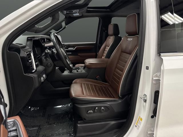 Used 2025 GMC Sierra 1500 Denali Ultimate image 4