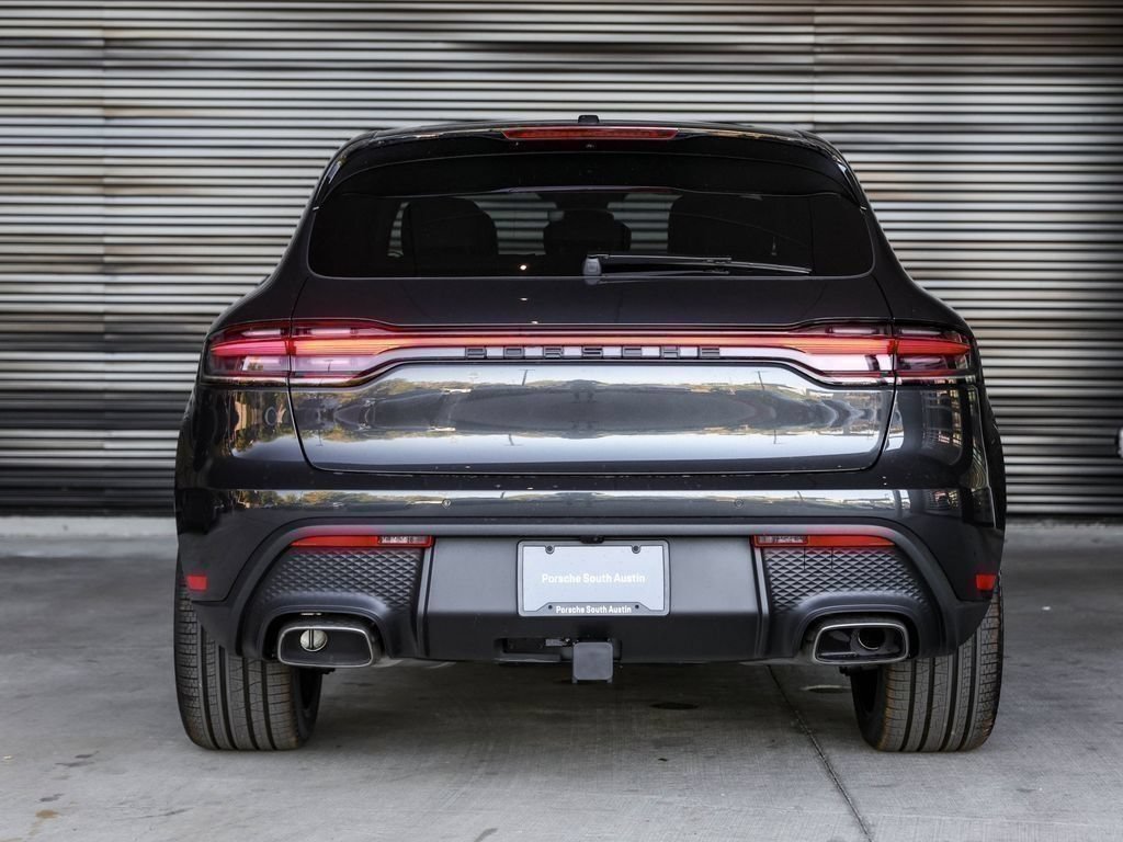 Certified 2026 Porsche Macan AWD/4WD image 6