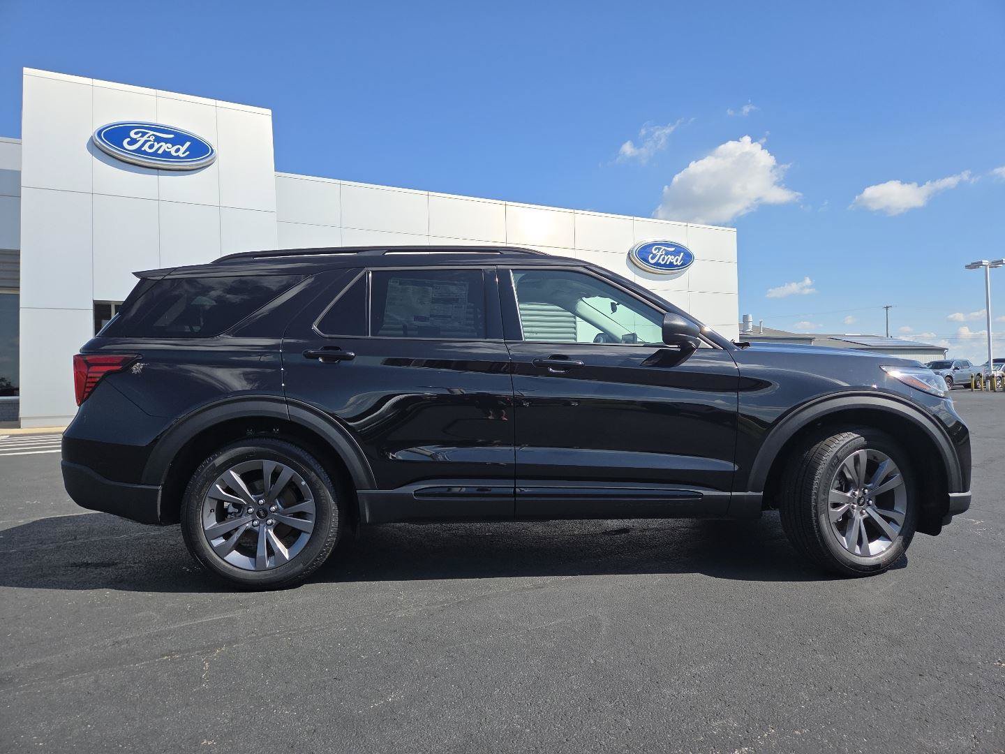 New 2026 Ford Explorer Active w/ Active Comfort Package AWD/4WD image 20