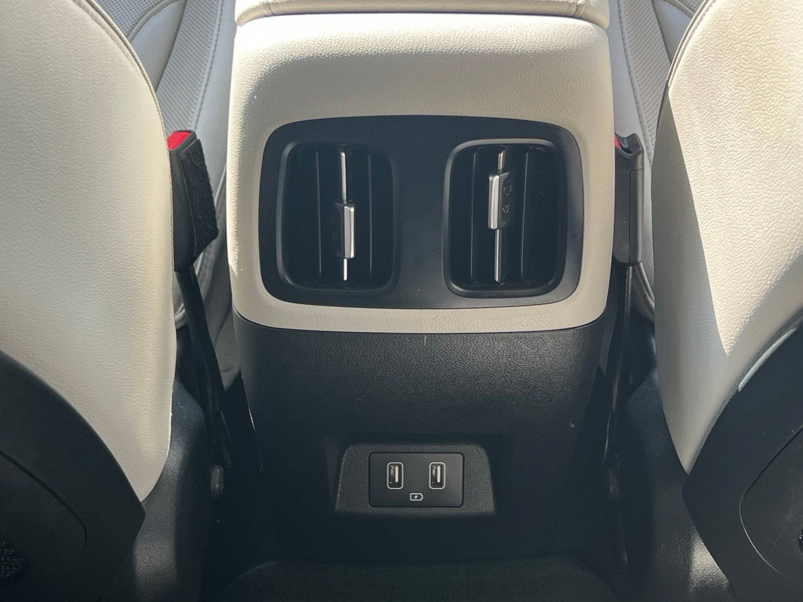 Used 2023 Hyundai Tucson Limited AWD/4WD image 19