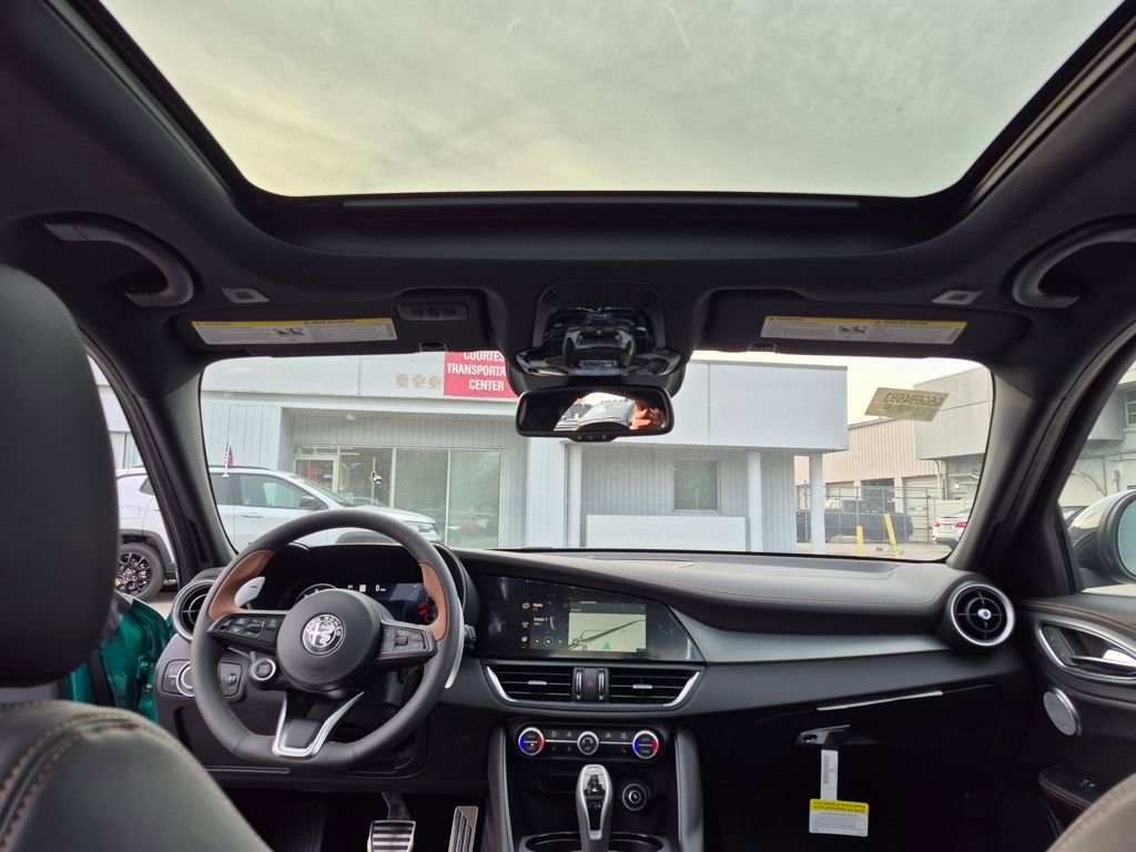 New 2025 Alfa Romeo Giulia w/ Driving Assist Package image 12