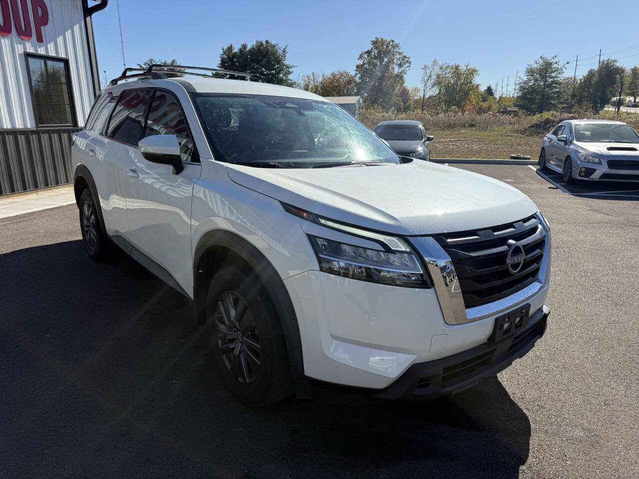 Used 2022 Nissan Pathfinder SV image 6