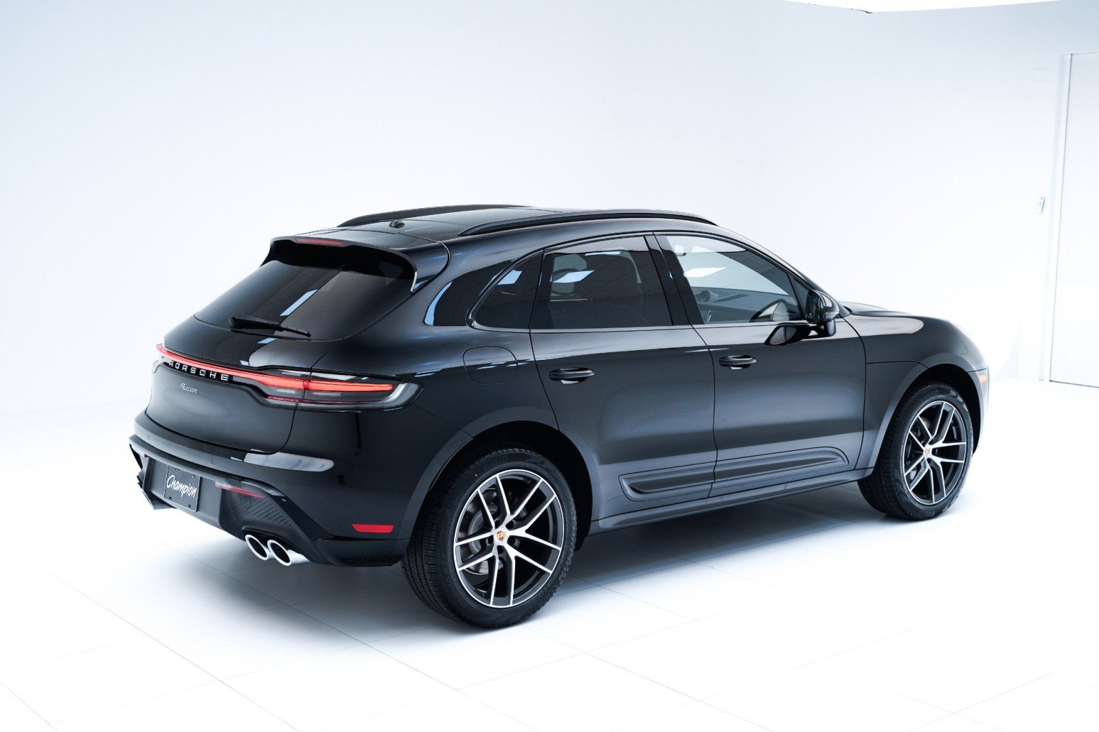 New 2026 Porsche Macan image 9