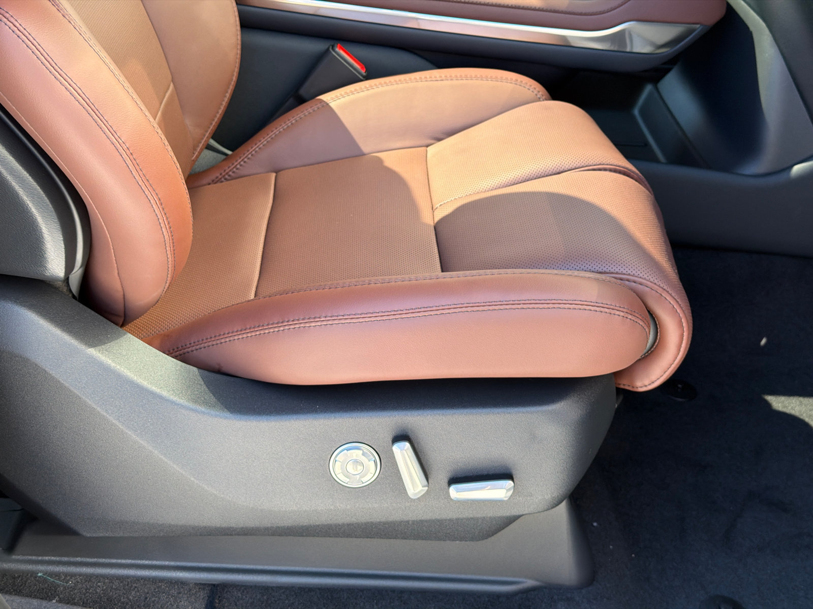 New 2027 Lincoln Navigator Reserve AWD/4WD image 13