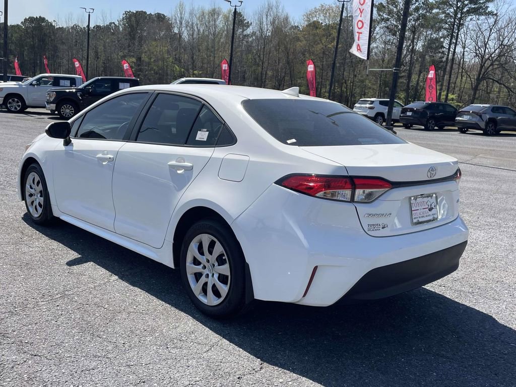 Used 2026 Toyota Corolla LE image 5