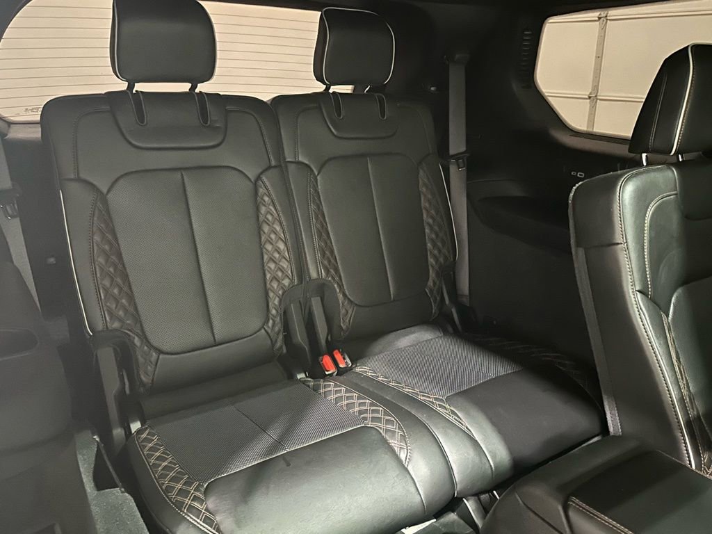 Used 2023 Jeep Grand Cherokee L Summit w/ High Altitude Package image 35