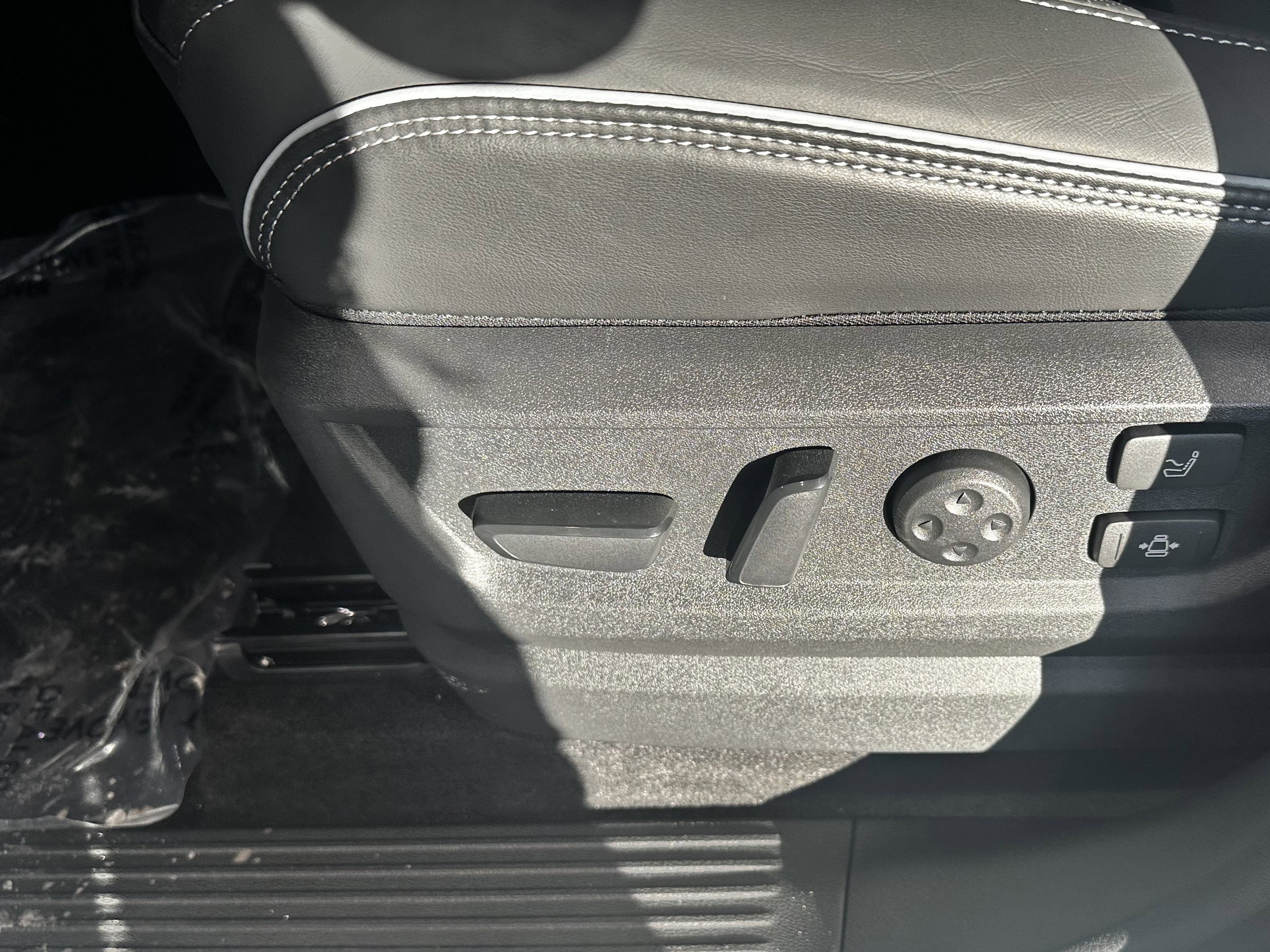 New 2026 INFINITI QX80 Autograph w/ Premium Cargo Package image 12