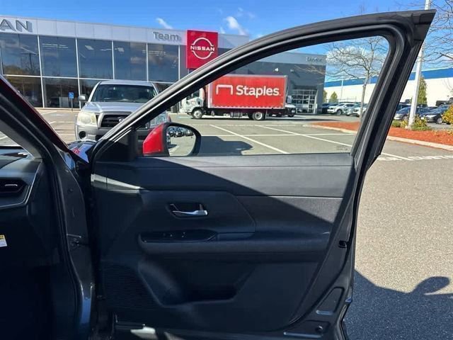 New 2026 Nissan Kicks SV w/ Cold Weather Package image 24