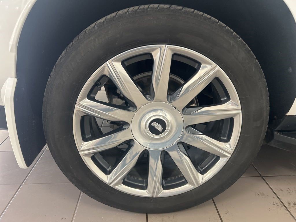 Certified 2022 Cadillac Escalade Premium Luxury Platinum AWD/4WD image 9